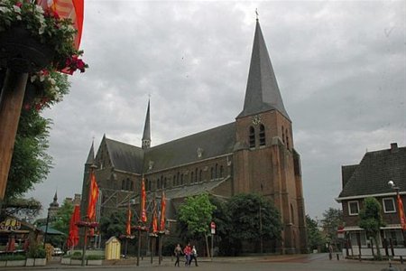 Akkoord over restauratie St.-Niklaaskerk - Neerpelt