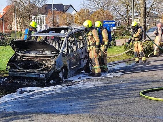 Auto uitgebrand in Achel - Hamont-Achel