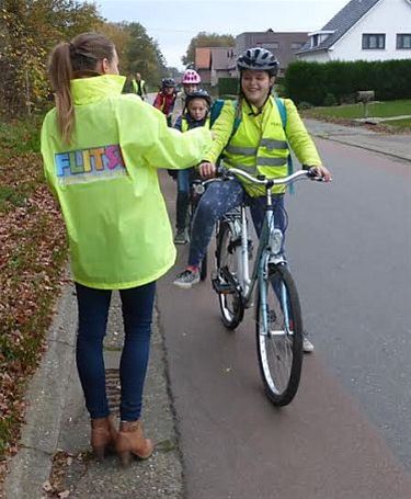 'Flitsteam' aan school in Ellikom - Meeuwen-Gruitrode