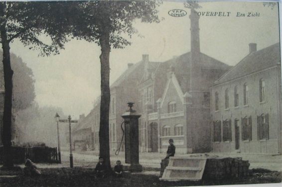 Heel lang geleden: Dorpsstraat en marktplein - Overpelt