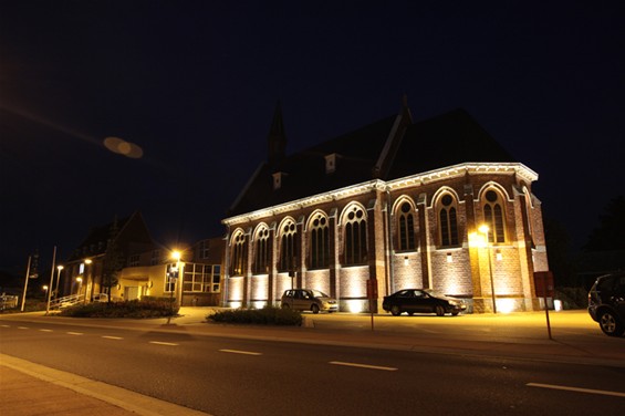 Historische gebouwen krijgen verlichting - Hamont-Achel