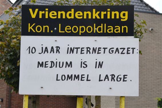 Internetgazet in Infoblad én op bord Leopoldlaan - Lommel