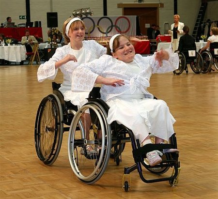 Lommelaars kampioen rolstoeldansen - Lommel