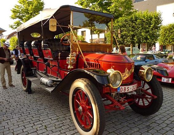 Oldtimers op het Marktplein - Peer