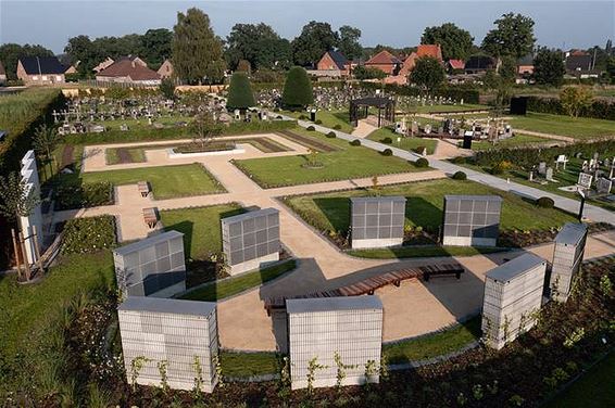 Parkbegraafplaats Hechtel officieel geopend - Hechtel-Eksel