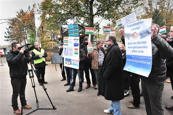 Protest aan toegang CD&V-congres - Lommel