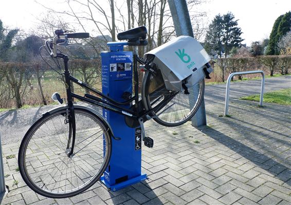 Vier fietsreparatiezuilen in gemeente - Pelt