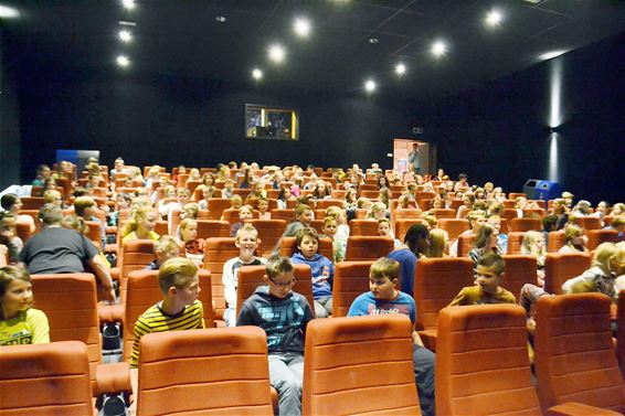 Vijfhonderd leerlingen voor film over integratie - Lommel
