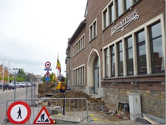 Werken aan het gemeentehuis - Meeuwen-Gruitrode