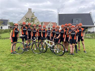 10 jaar 'Ladies Cycling Team' in Lille - Pelt