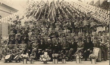 110 jaar Kon. Fanfare 'Vermaak na Arbeid' - Neerpelt