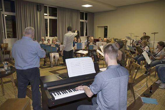 120 jaar muziek bij de fanfare van SHLille - Neerpelt