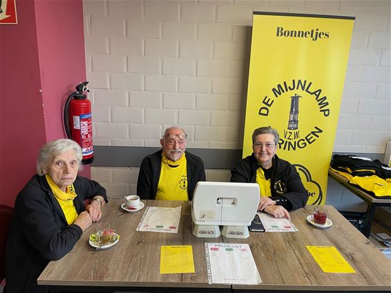 1225 wandelaars op wandeldag De Mijnlamp - Beringen