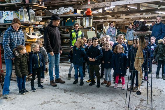 21 jonge kunstenaars aan het werk - Pelt