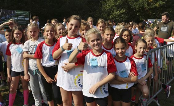 2200 kinderen voor 28ste scholenveldloop - Beringen