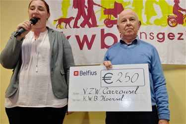 250 euro voor vzw Carrousel - Beringen