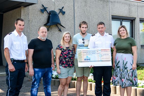 28.000 euro voor slachtoffers brand - Beringen