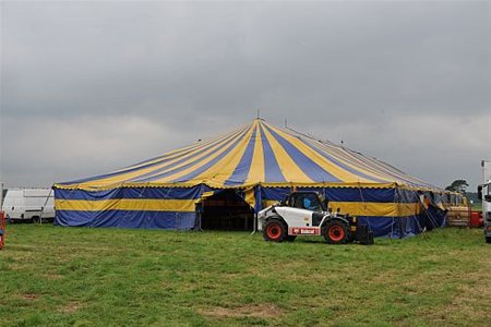 28 'trekploegen' op Hennemeuwis - Neerpelt