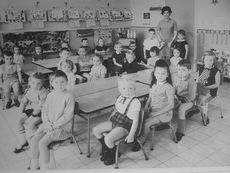50 jaar een buurtschooltje in 't Hasselt - Overpelt