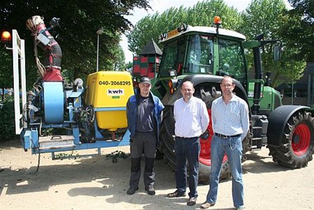 60.000 liter sproeistof tegen de rupsen - Overpelt