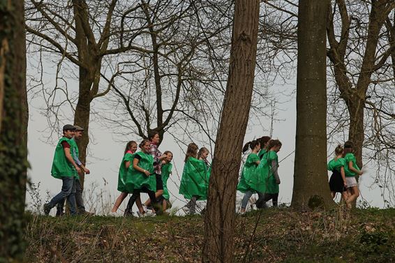 616 wandelaars in SHLille - Neerpelt