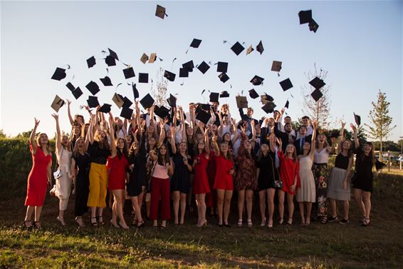 6de jaars wuiven Spectrumcollege Beringen uit - Beringen