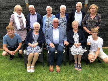 70 kaarsjes voor Willy Convents - Beringen