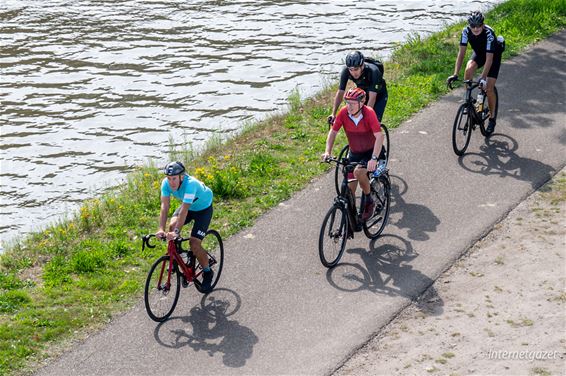 700 km voor het goede doel - Pelt