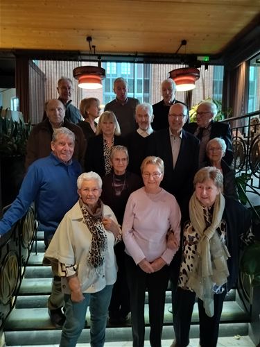 80-jarigen van Beverlo kwamen nog eens samen - Beringen