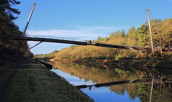 Aan de voetgangersbrug - Lommel