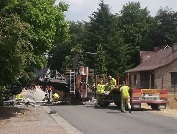 Aangepaste omleiding na verkeersongeval - Hamont-Achel