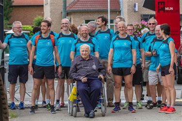 Aankomst estafetteteam 5x Beringen - Beringen