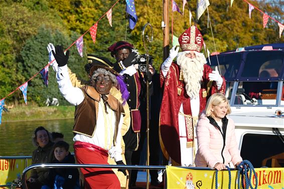 Aankomst Sinterklaas in de Barrier - Lommel