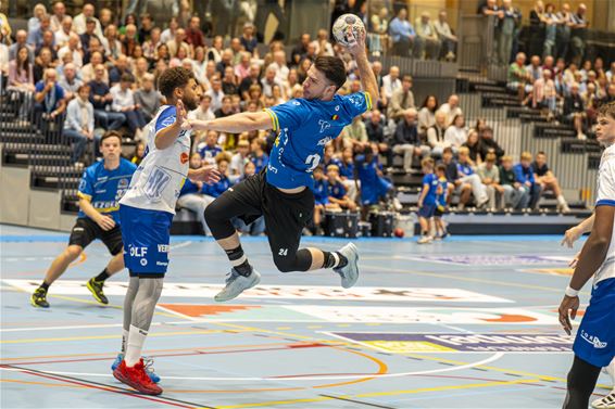 Achilles walst na rust over Izegem. - Bocholt
