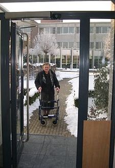 Achterdeur BinnenHOF geautomatiseerd - Neerpelt