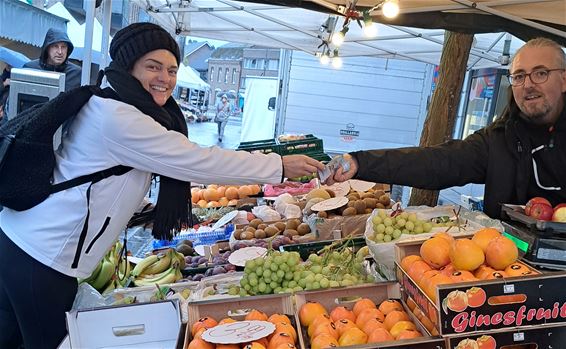 Actie op zaterdagmarkt van start ondanks regen - Pelt