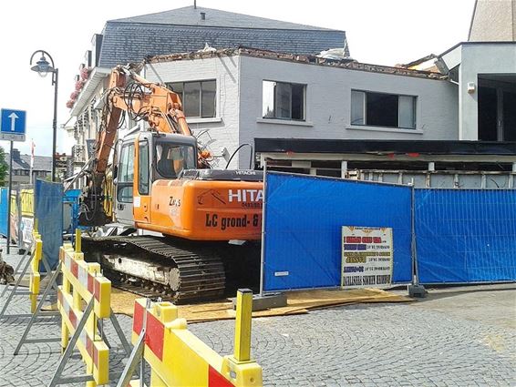 Afbraak in Kerkstraat, hoek Mudakkers - Lommel