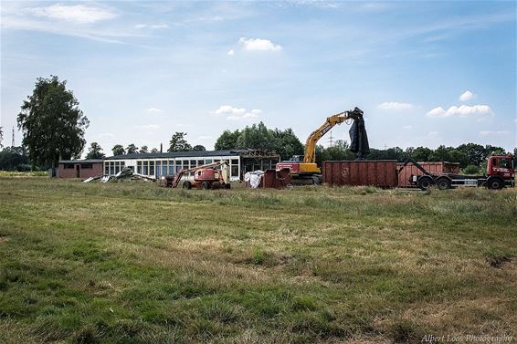 Afbraak oude Kadijk-kantine begonnen - Overpelt