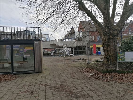Afbraak oude vakschool begonnen - Pelt