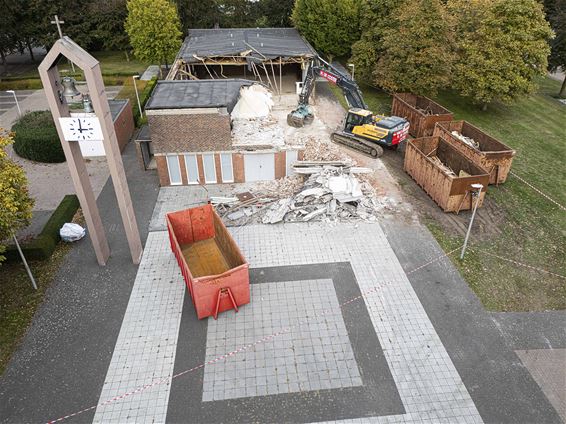 Afbraak van kerk Holheide is begonnen - Pelt