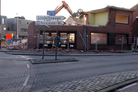 Afgebroken: café 't Leeuwke - Overpelt