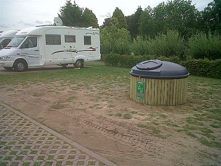 Afvalcontainer in passantenhaven vervangen - Neerpelt