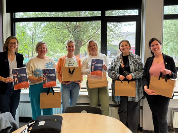 Alle pakketjes menstruatieartikelen zijn bedeeld - Lommel