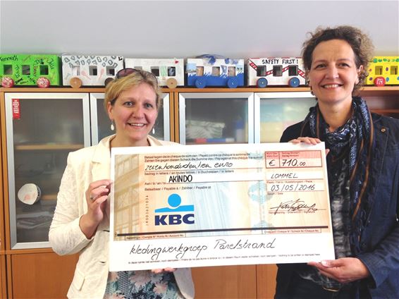 Alweer mooie cheque voor Akindo - Lommel