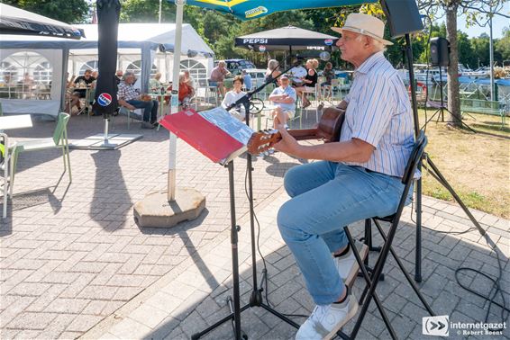 André Pasternak aan brasserie De Meerpaal - Lommel