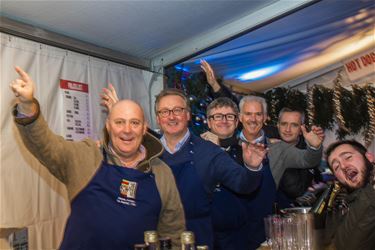 Après-ski party op markt Beringen voor goede doel - Beringen