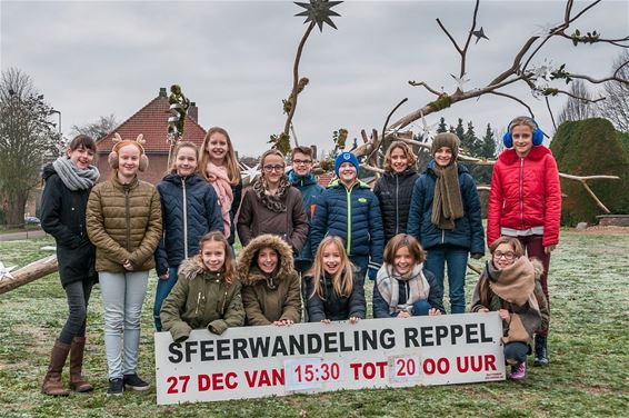 Artistieke kerstboom in Reppel - Bocholt