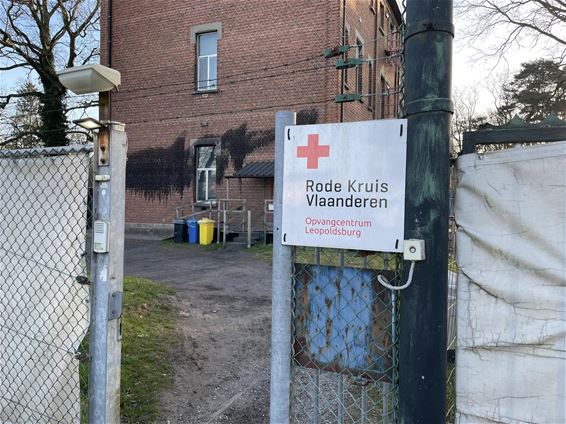 Asielcentrum toch nog langer open - Leopoldsburg