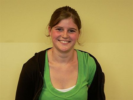 Aurélie keert terug naar Frankrijk - Overpelt