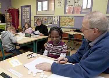 Auxilia helpt bij het studeren - Hamont-Achel